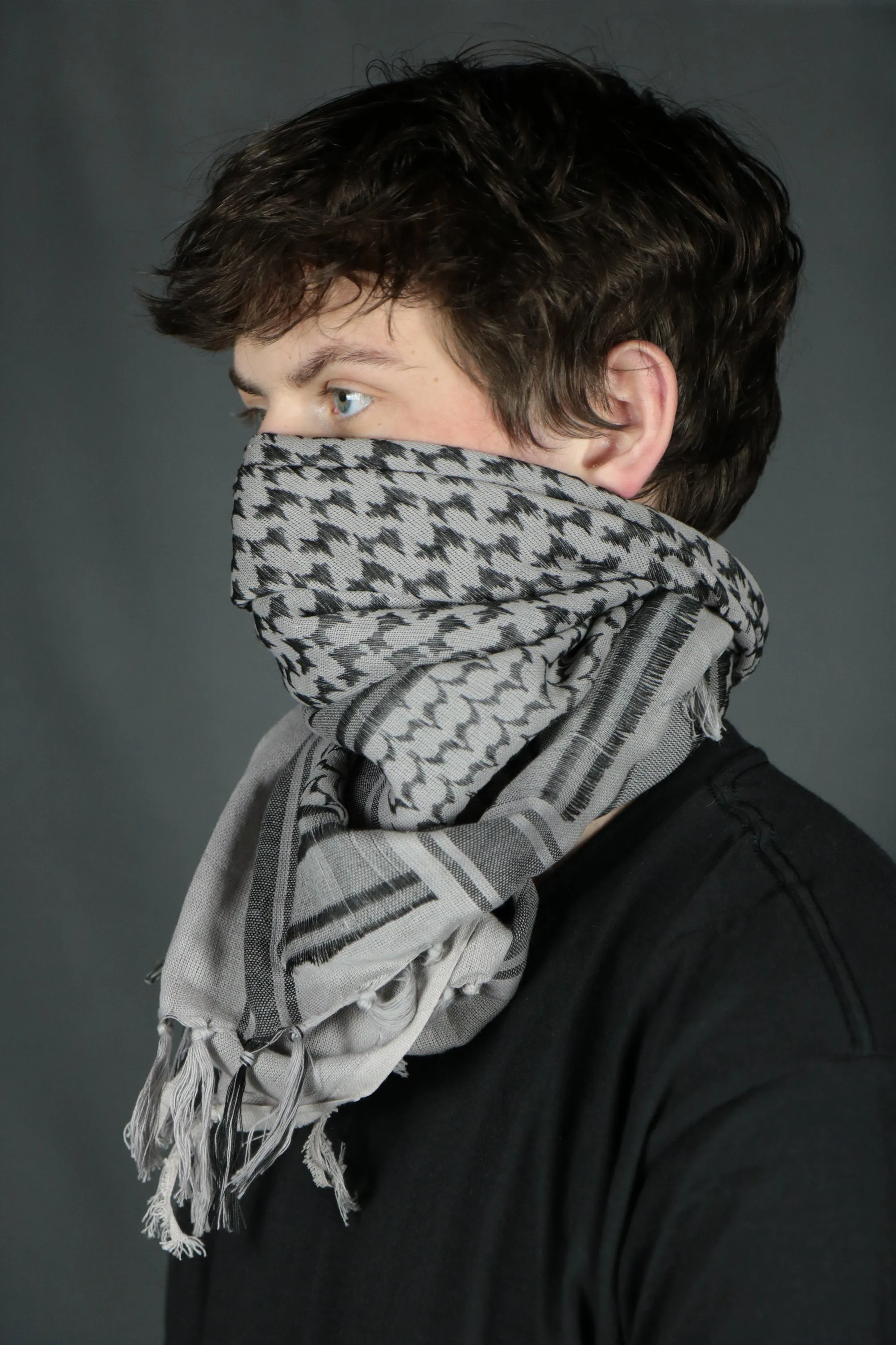 Arabic Sheik Print Shemagh Scarf | Black and Gray Face Scarf