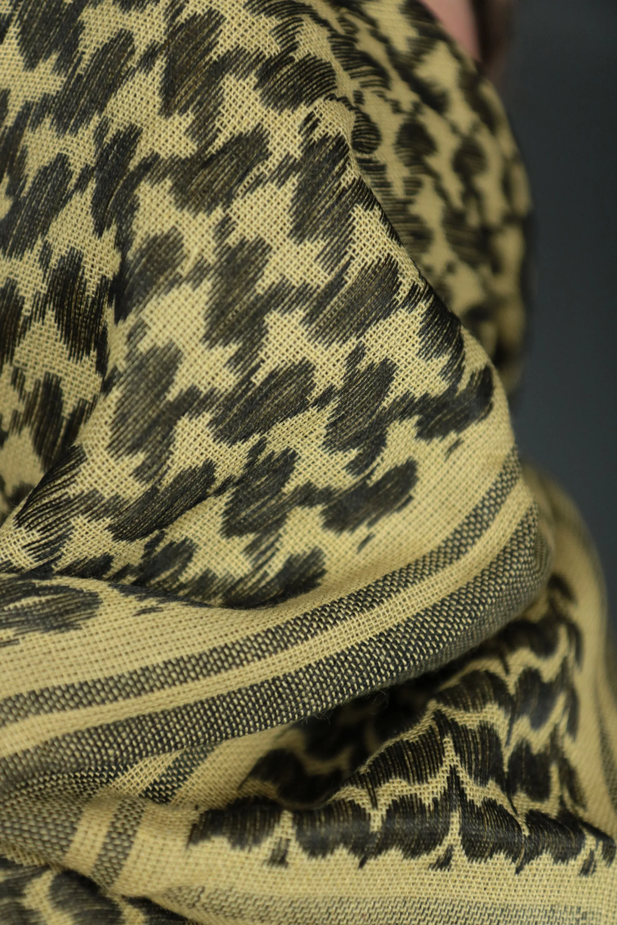 Arabic Sheik Print Shemagh Scarf | Black and Khaki Face Scarf