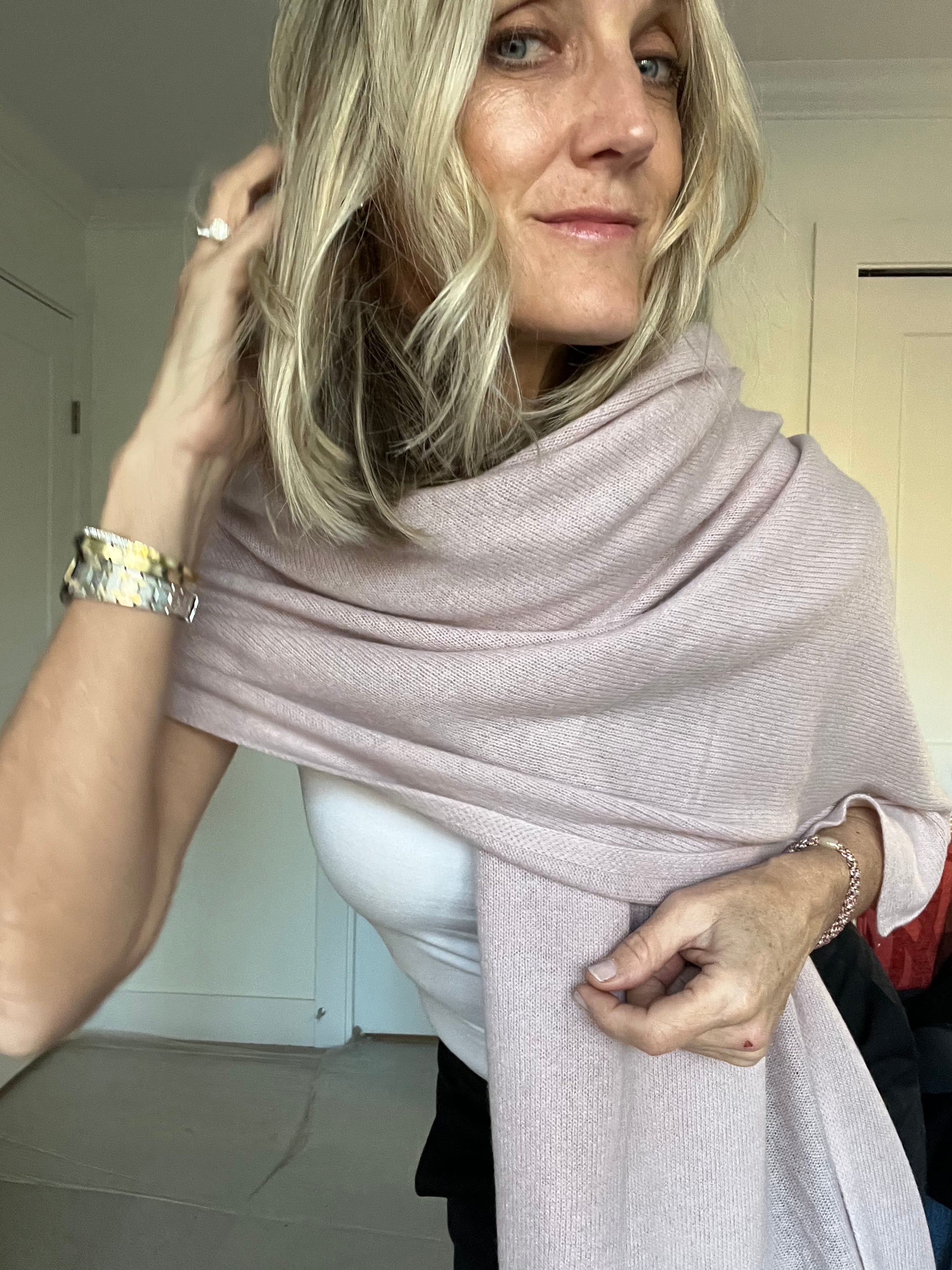 Cashmere Euro Wrap | Dusty Pink