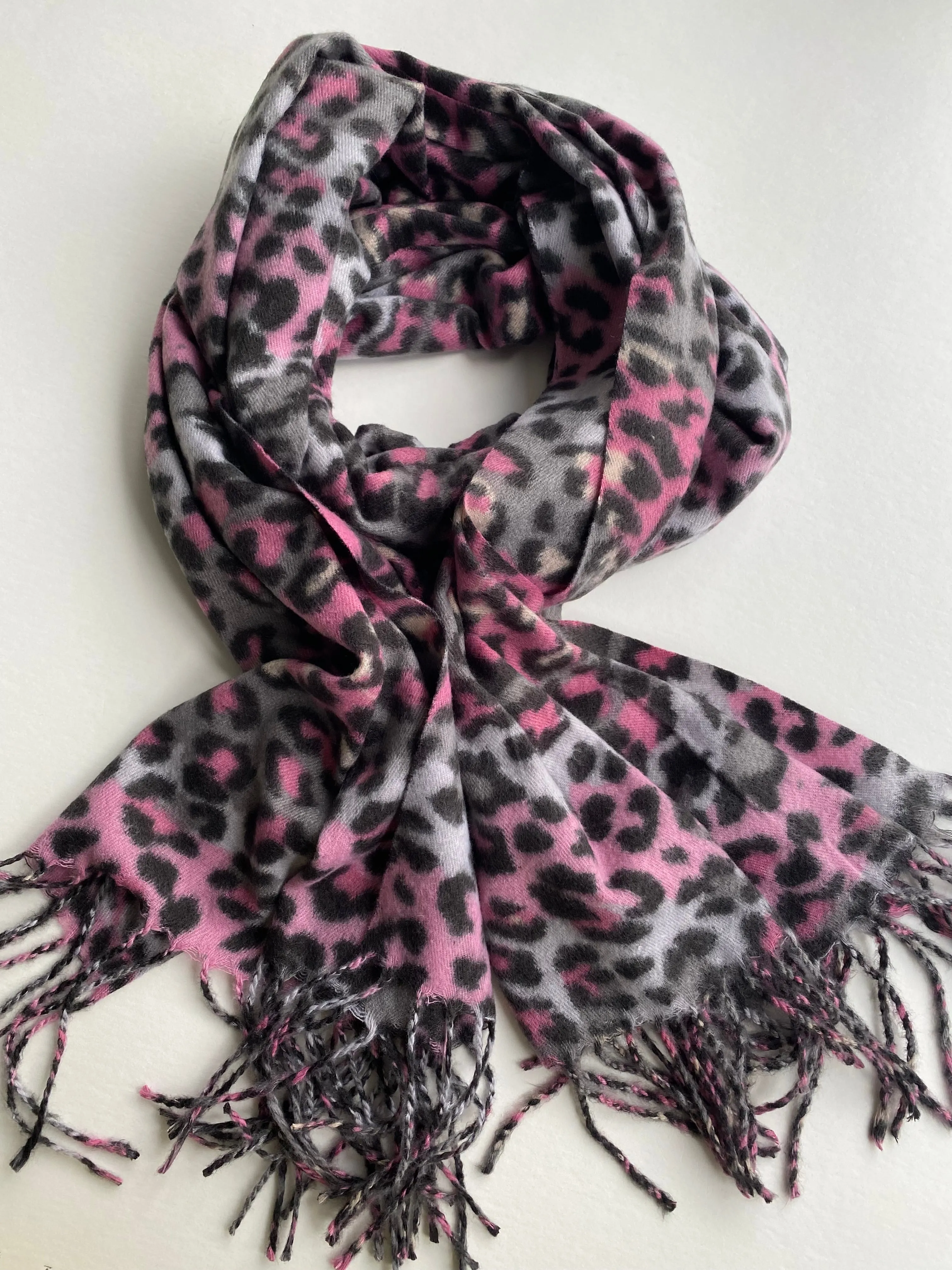 Italian Ladies Leopard Scarf