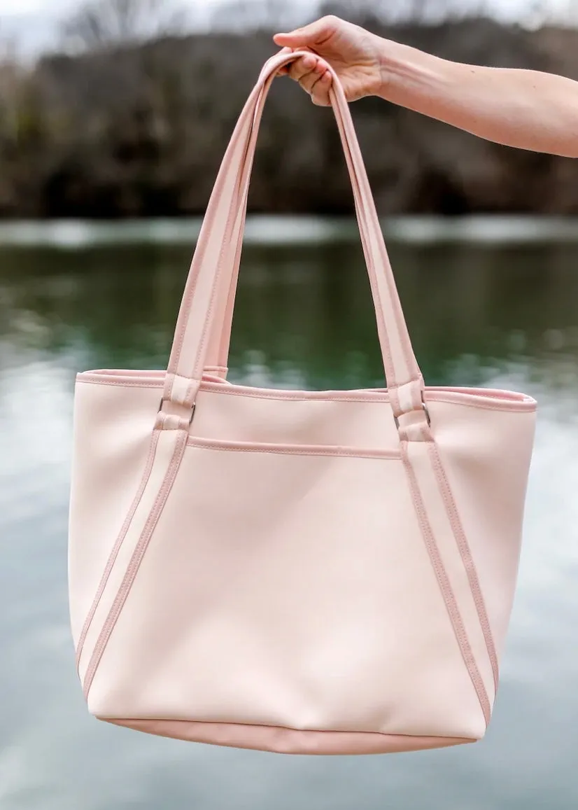 Jadelynn Brooke Duffle Bag | GOOD TIMES AHEAD