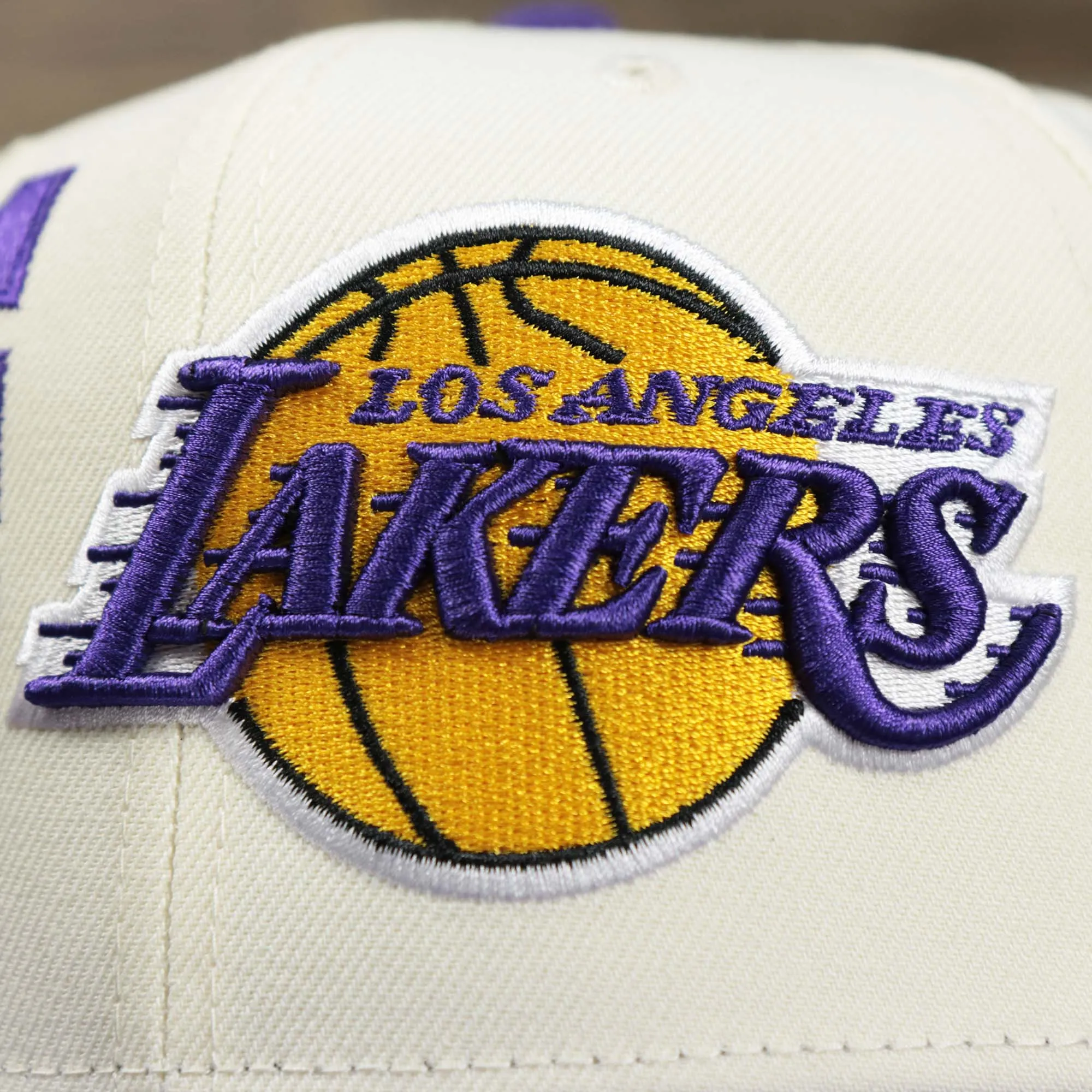 Los Angeles Lakers NBA 2022 Draft Gray Bottom 9Fifty Snapback | New Era Cream/Purple