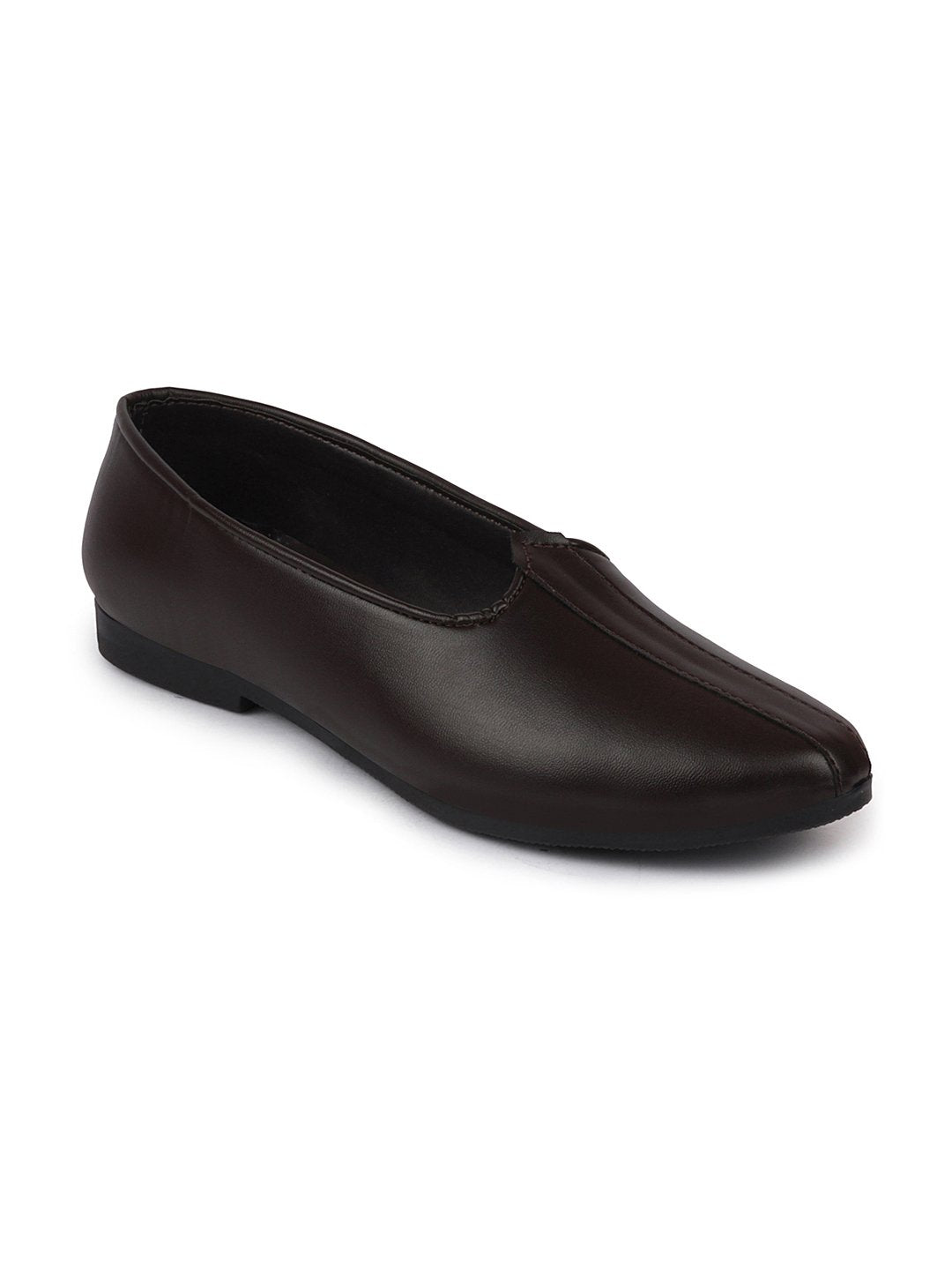 Men Ethnic Brown Slip On Juttis and Mojaris