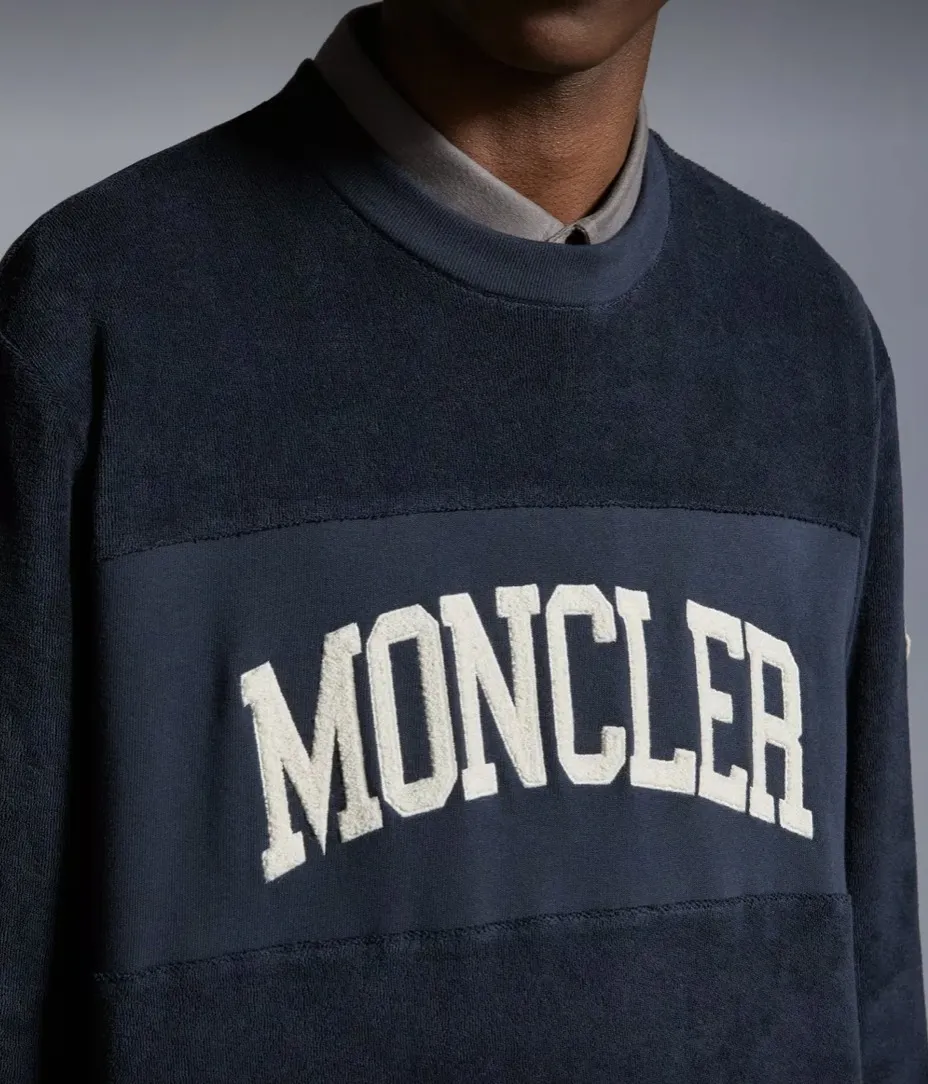 MONCLER  |Embroidered Logo Sweatshirt