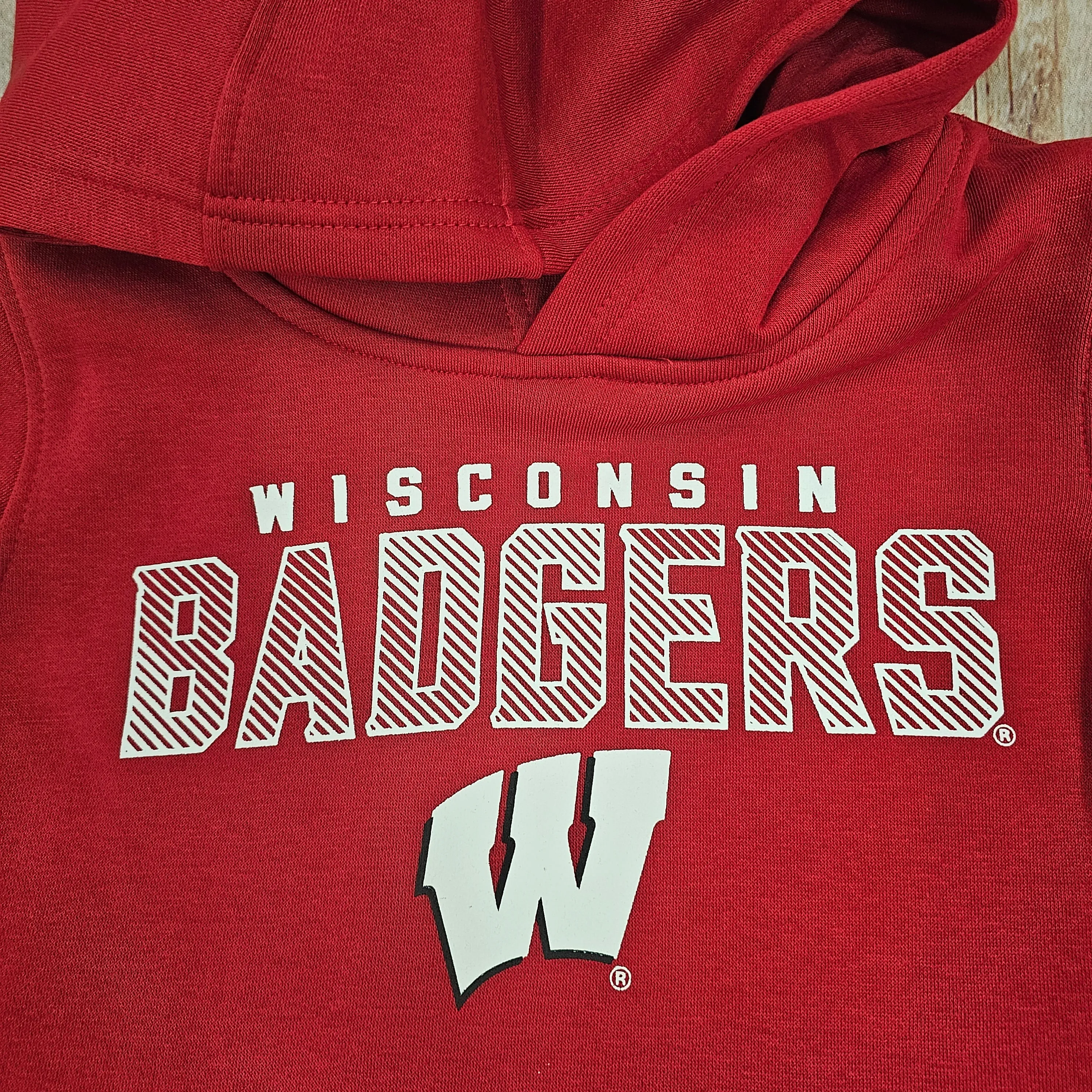 OUTERSTUFF WISCONSIN BADGER HOODED SWEATSHIRT