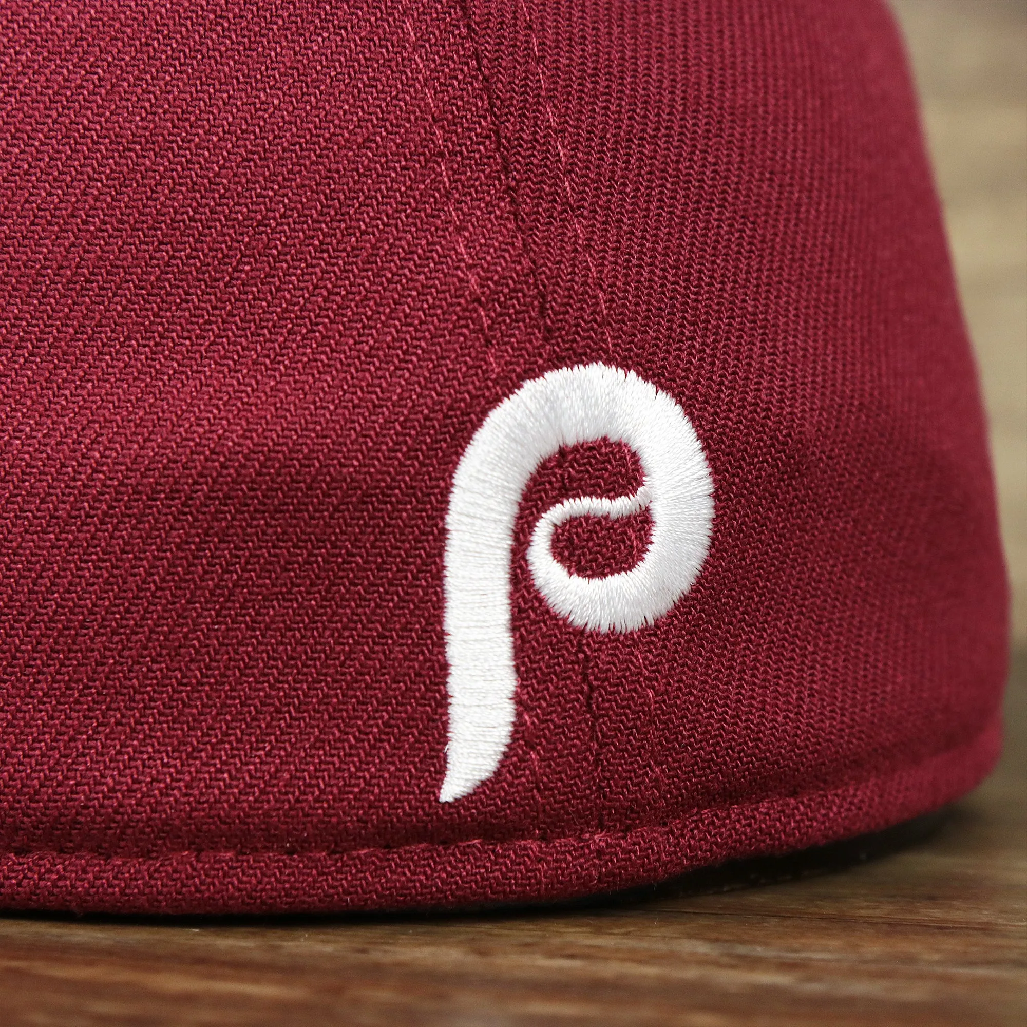 Philadelphia Phillies 1970s Cooperstown Vintage Cardinal Red New Era 39Thirty Flexfit Cap