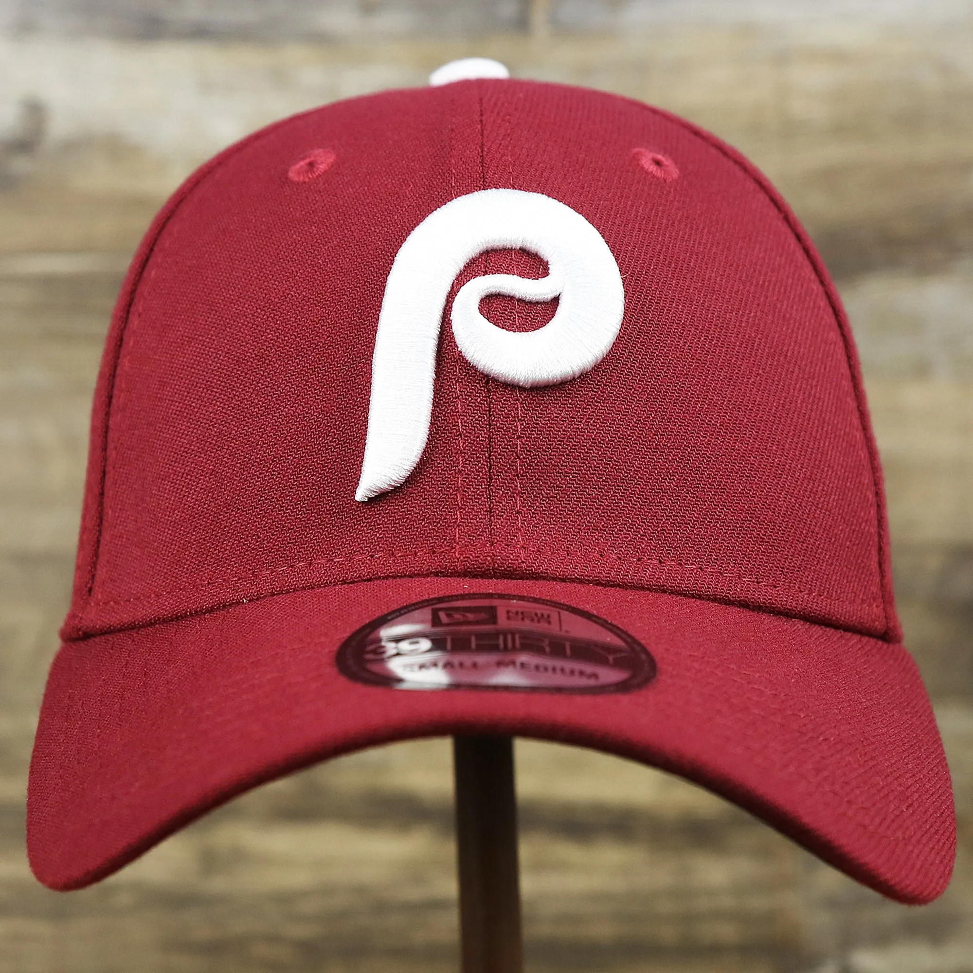 Philadelphia Phillies 1970s Cooperstown Vintage Cardinal Red New Era 39Thirty Flexfit Cap