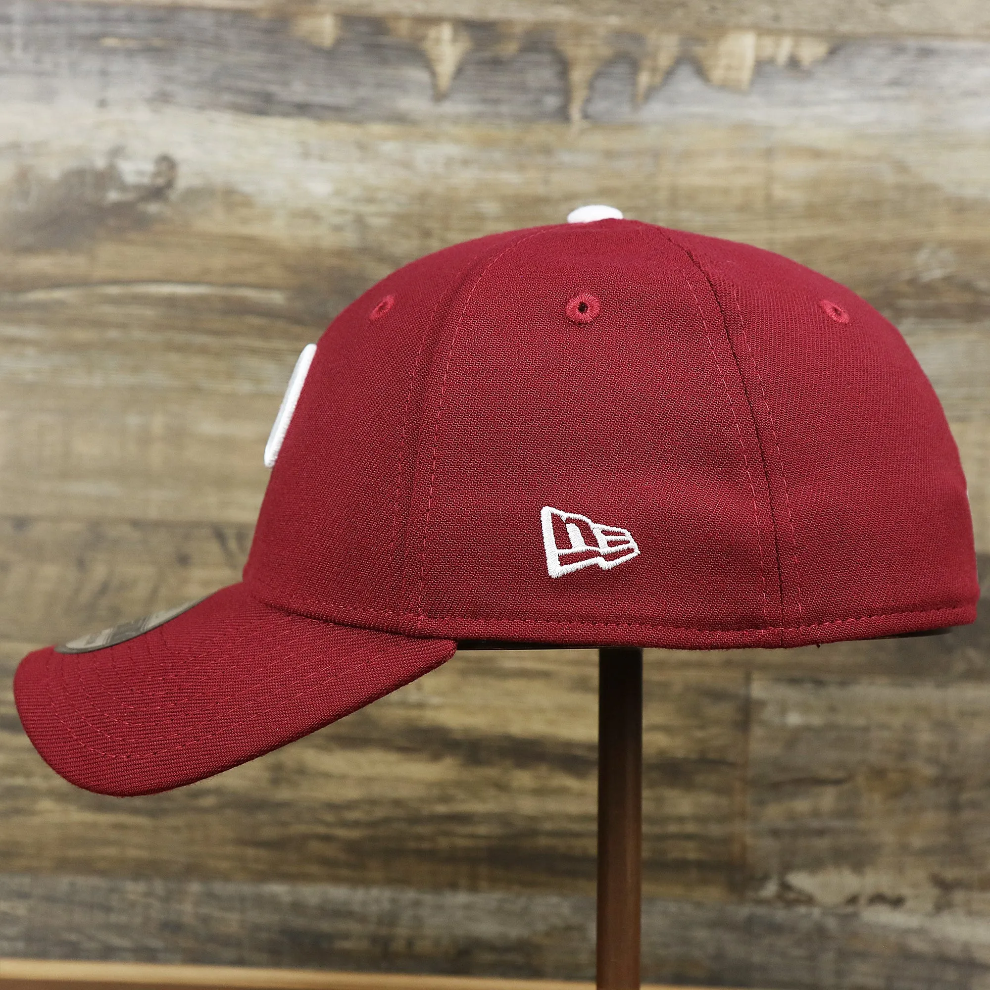 Philadelphia Phillies 1970s Cooperstown Vintage Cardinal Red New Era 39Thirty Flexfit Cap