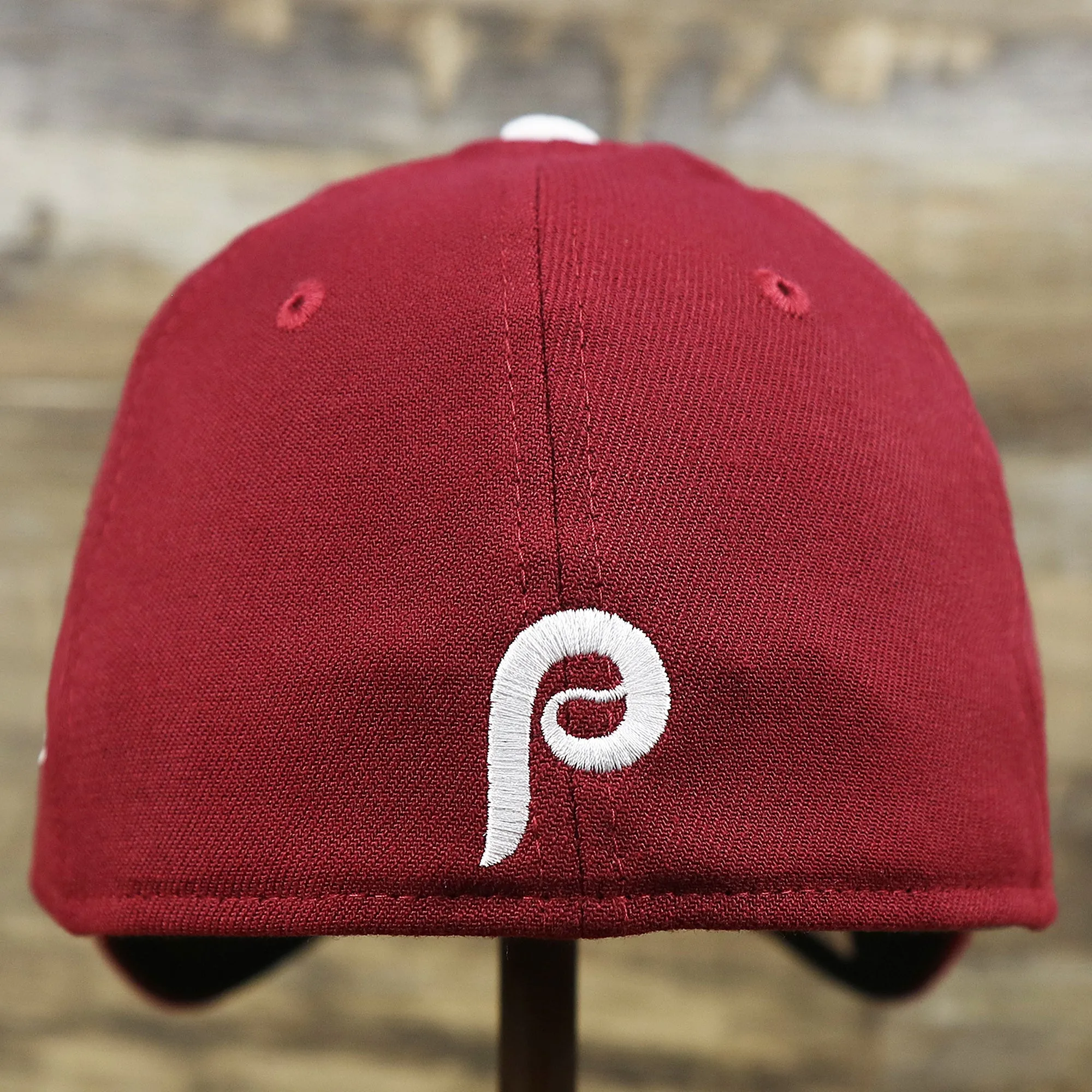 Philadelphia Phillies 1970s Cooperstown Vintage Cardinal Red New Era 39Thirty Flexfit Cap