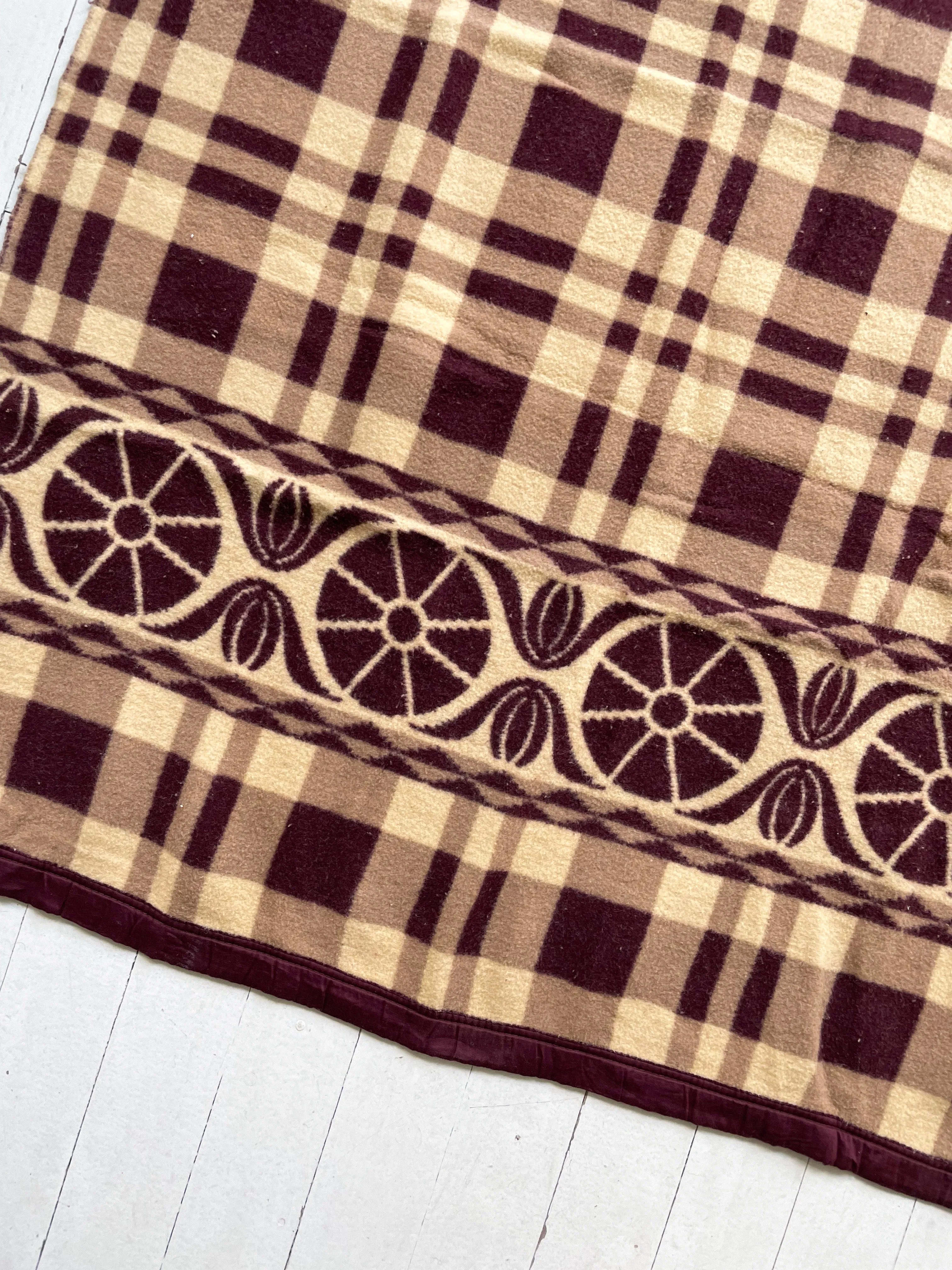 SALE | 1920s Vintage Beacon Camp Blanket