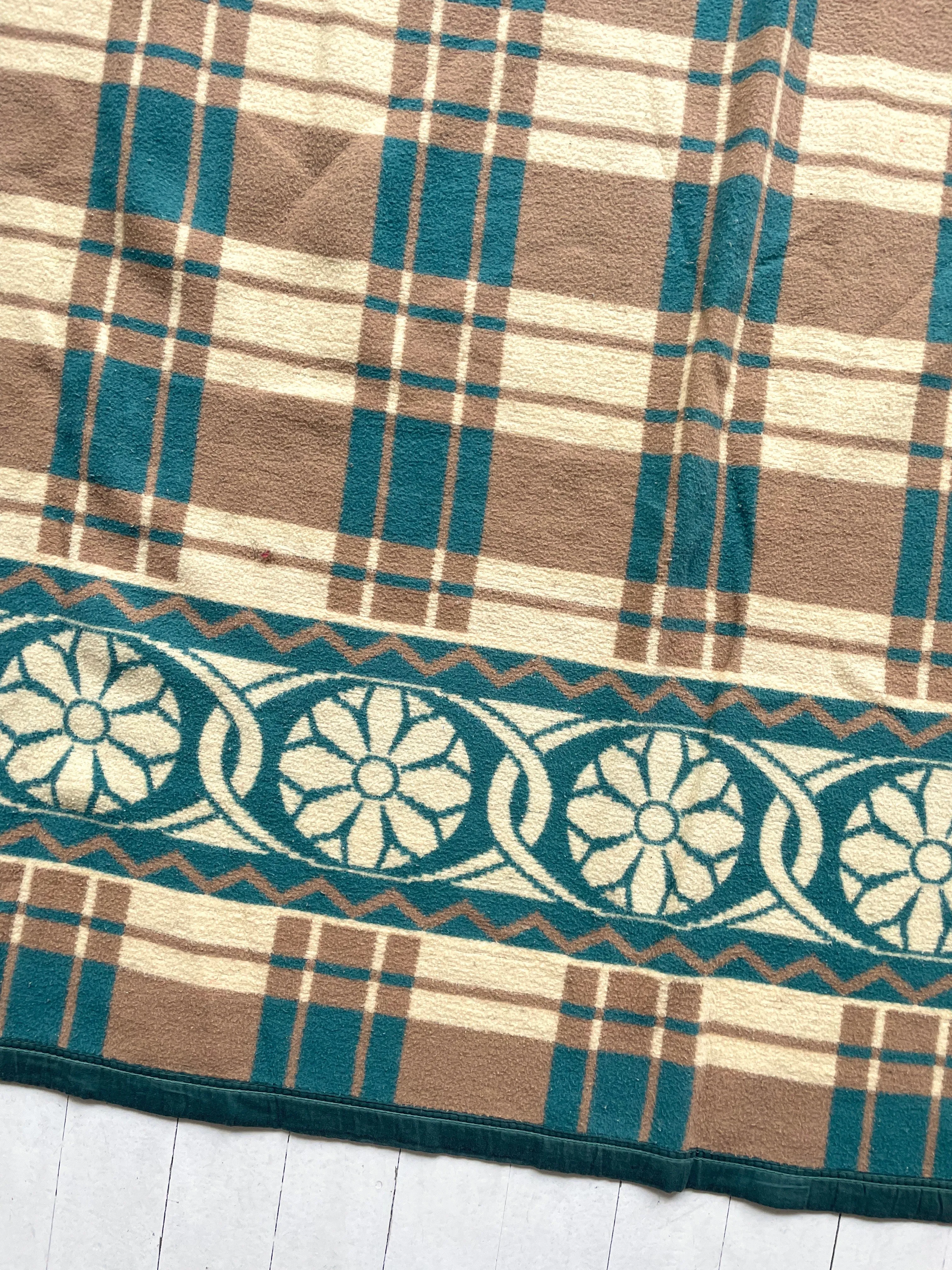 SALE | Vintage 1930s Beacon Camp Blanket