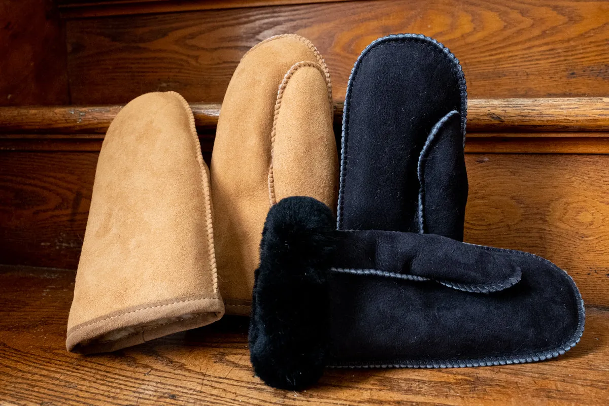 Women's Black Sheepskin Mittens